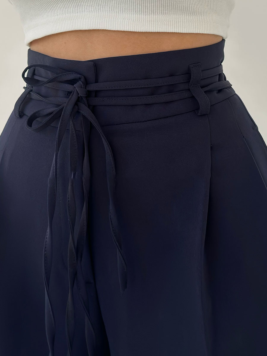 Lina | Elegante Weite-Hose mit Hohem Bund und Gürtel-Detail